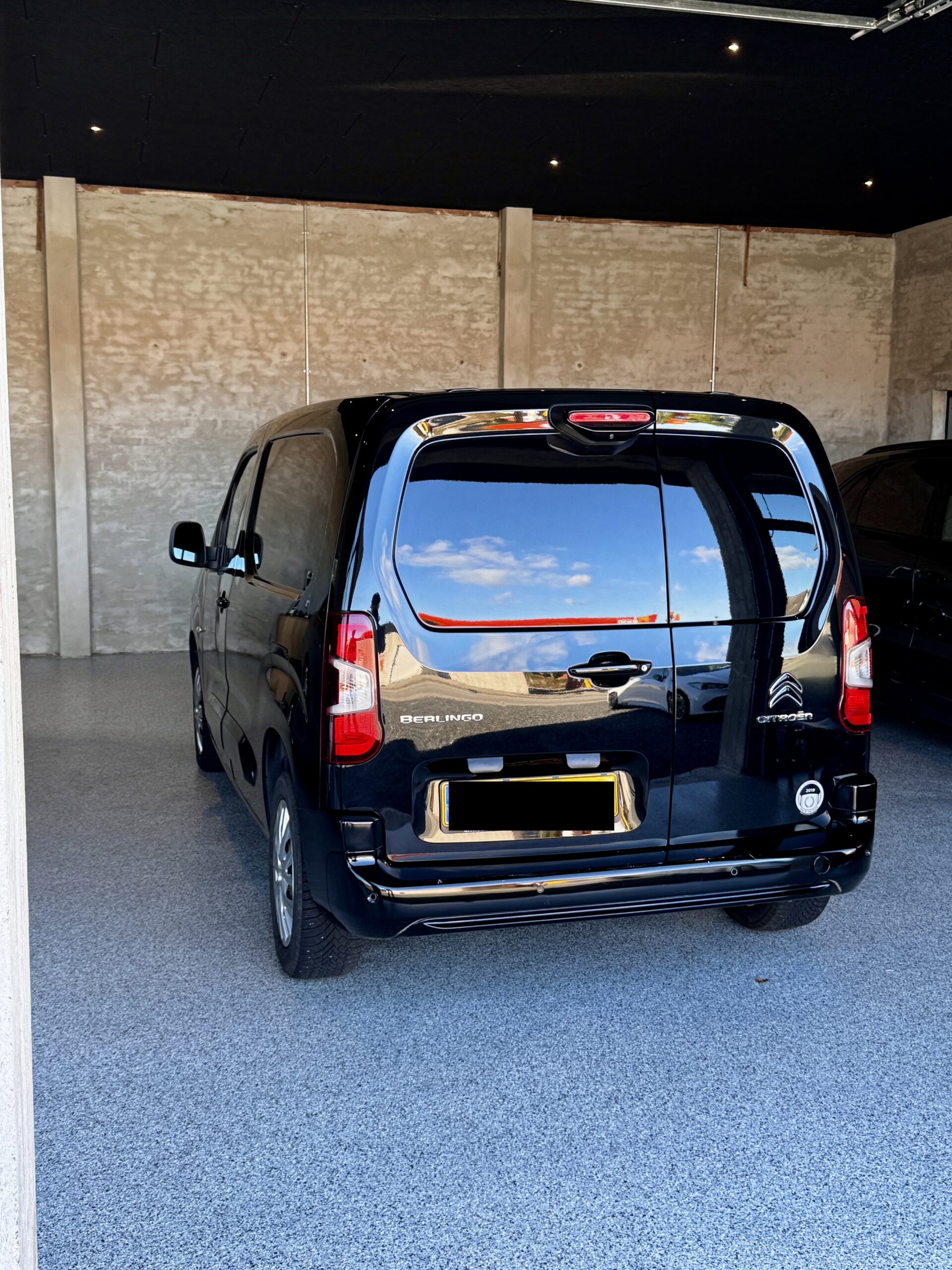 Citroen Berlingo Van, 2 trins polering efter bilpleje hos Cool Car Wash